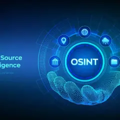 Otwarta inteligencja źródłowa (OSINT) chroni przed oszustami internetowymi. Dłoń z odciskiem palca symbolizuje dane.