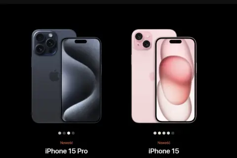 Porównanie iPhone 15 Pro i iPhone 15: ciemniejszy model ma trzy obiektywy, jaśniejszy dwa. Różnice w aparatach i designie.