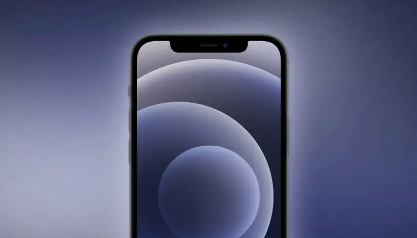 Nowy iPhone z minimalistyczną tapetą. Szukasz jaki telefon do 3000? Ten model może być dobrym wyborem.